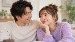 仲の良い夫婦の日常をイメージした画像